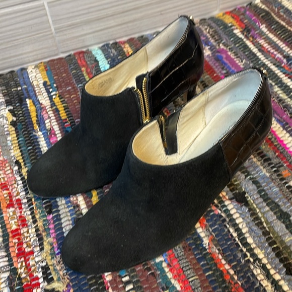 Michael Kors | Womens 9.5 | Ankle Booties | Sammy | Mixed Media | Croc Accent - Picture 8 of 13